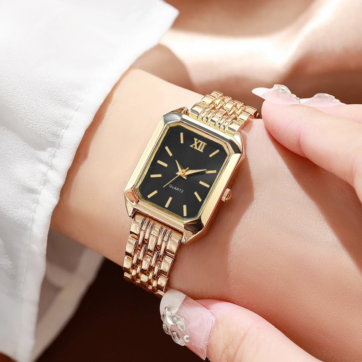 Coffret 5PCS Montre Femme Élégante - Set Bijoux Quartz Rectangle Doré