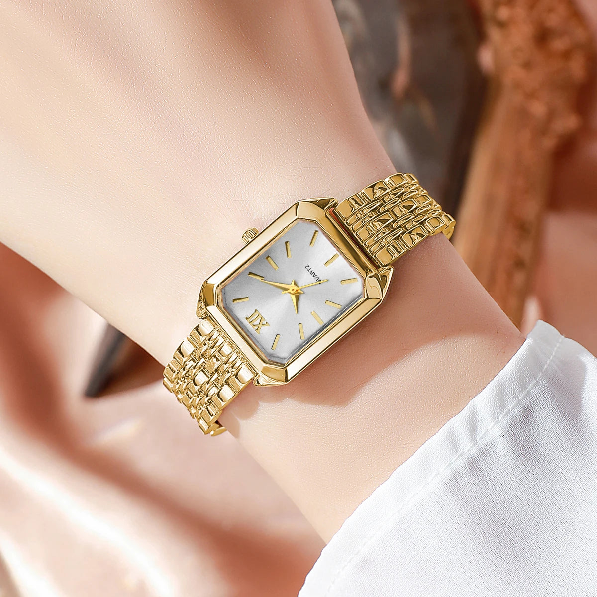 Coffret 5PCS Montre Femme Élégante - Set Bijoux Quartz Rectangle Doré